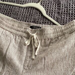 Banana Republic easy short in a light tan and off-white mini stripe